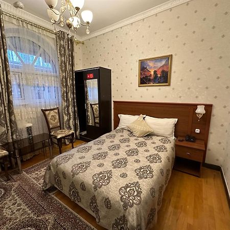 Sarbon Hotel Tasken Kültér fotó