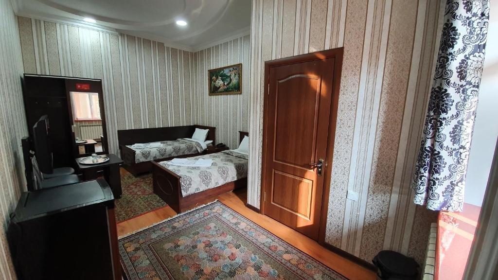 Sarbon Hotel Tasken Kültér fotó
