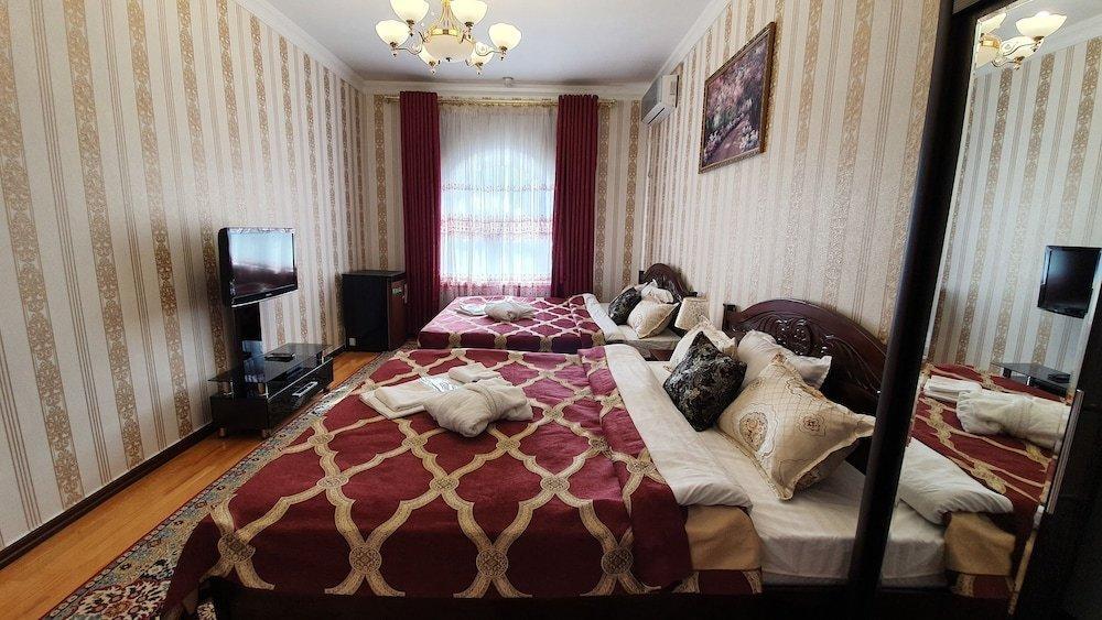 Sarbon Hotel Tasken Kültér fotó