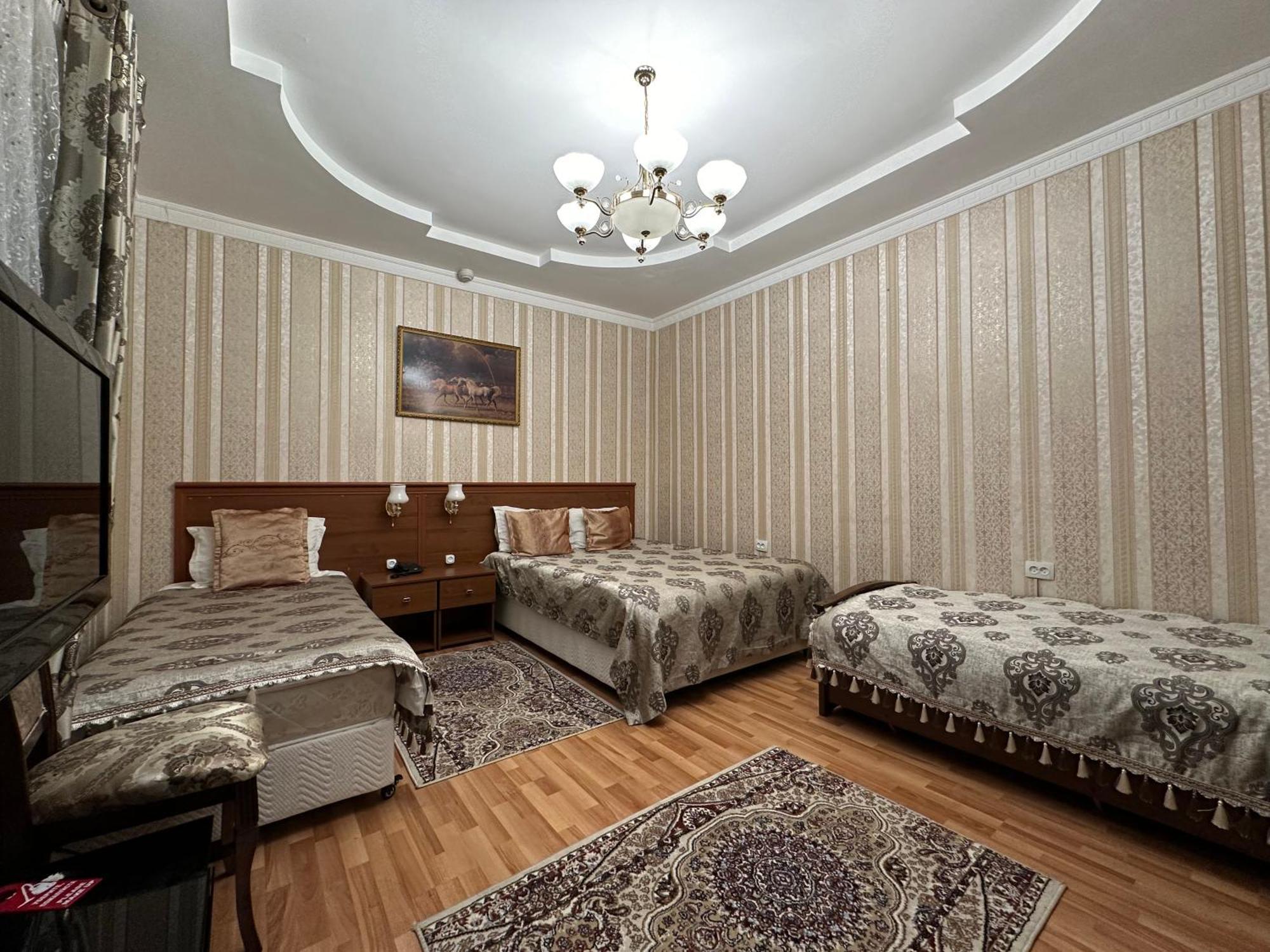 Sarbon Hotel Tasken Kültér fotó