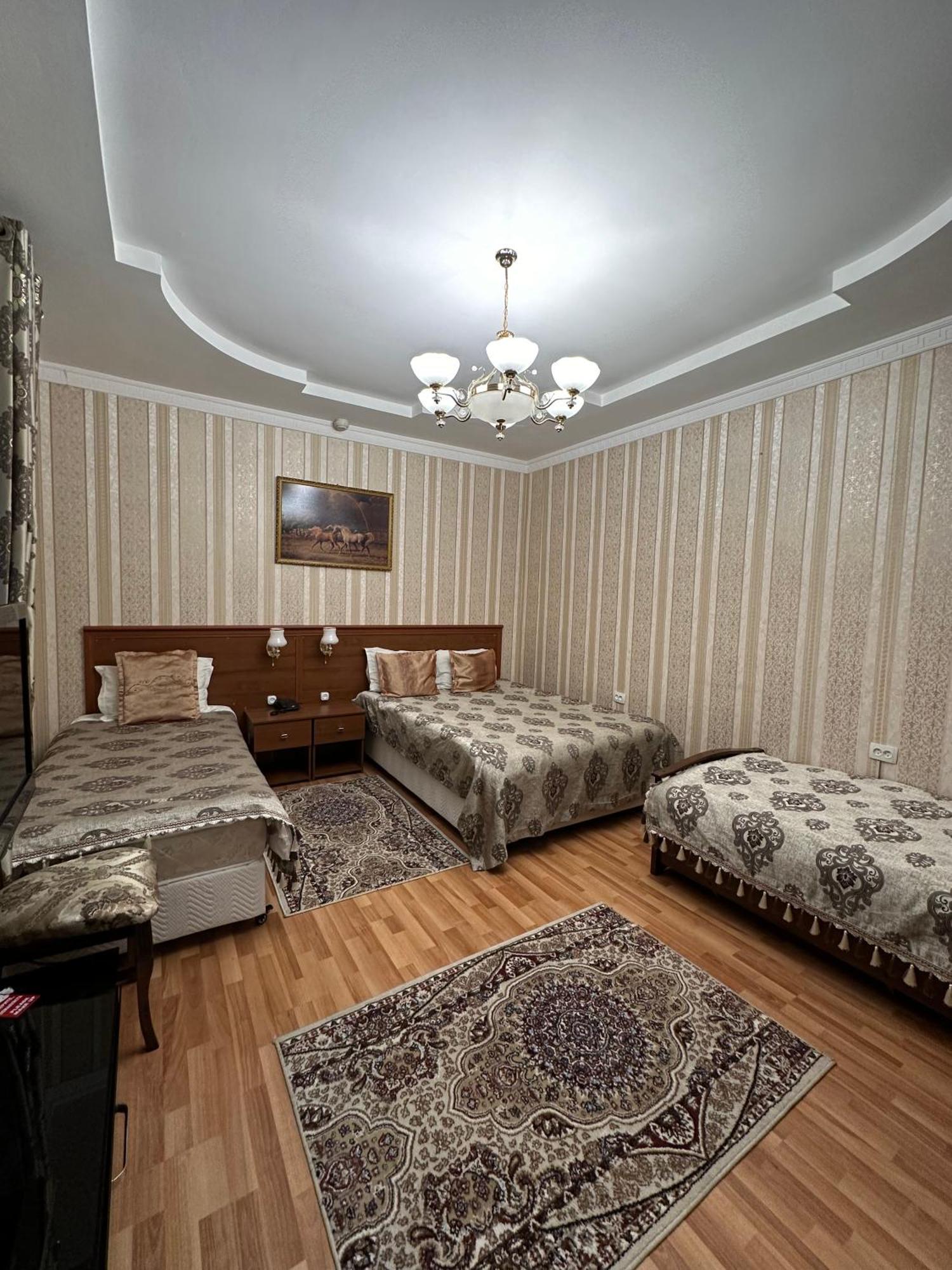 Sarbon Hotel Tasken Kültér fotó