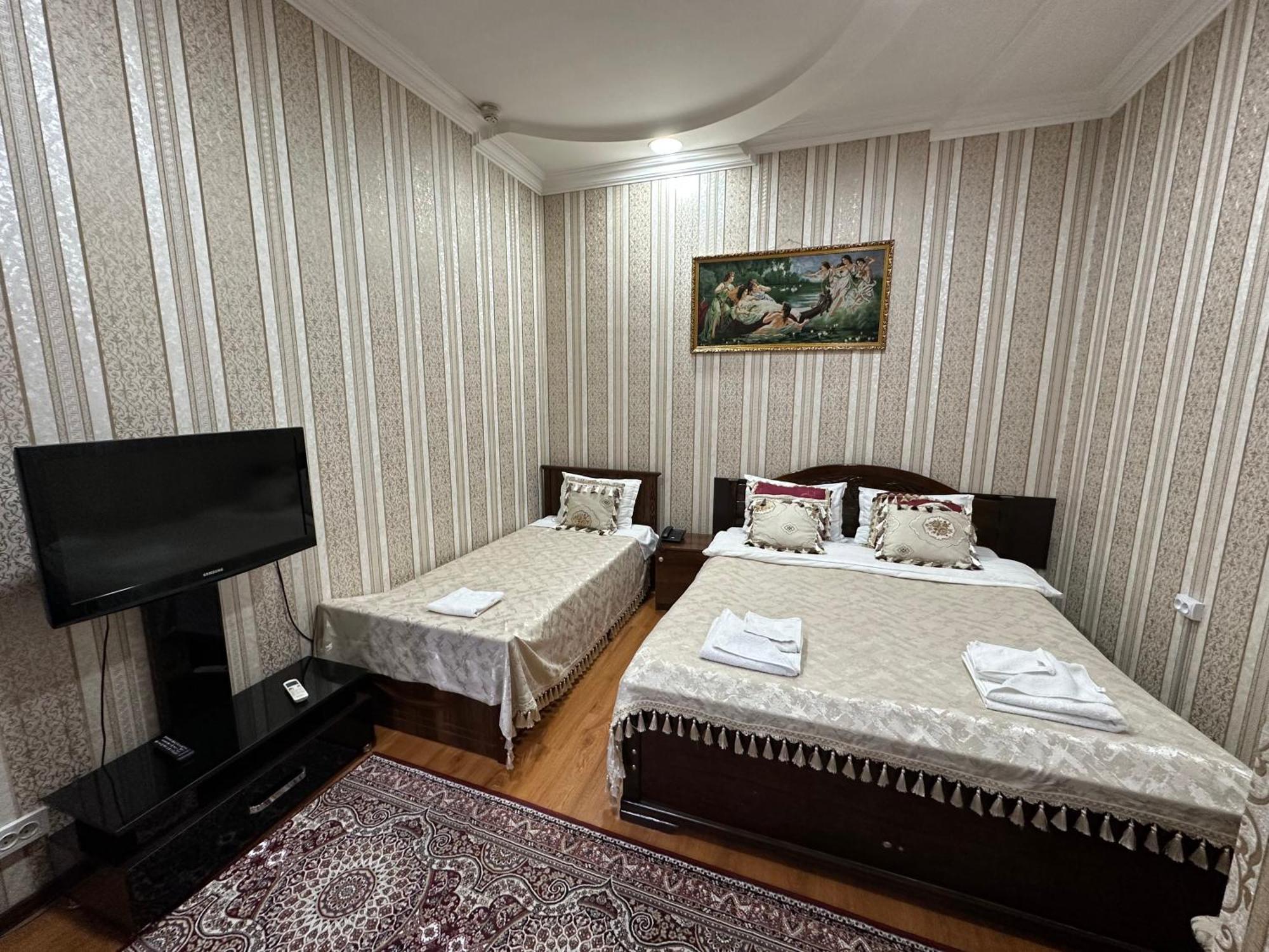 Sarbon Hotel Tasken Kültér fotó