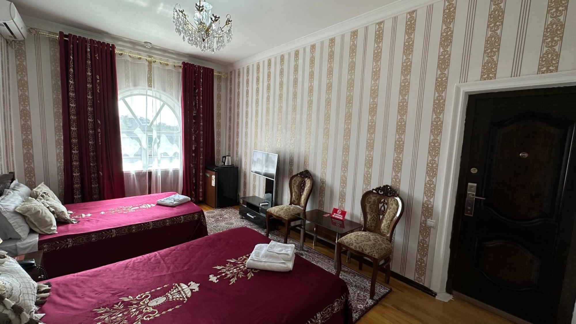 Sarbon Hotel Tasken Kültér fotó